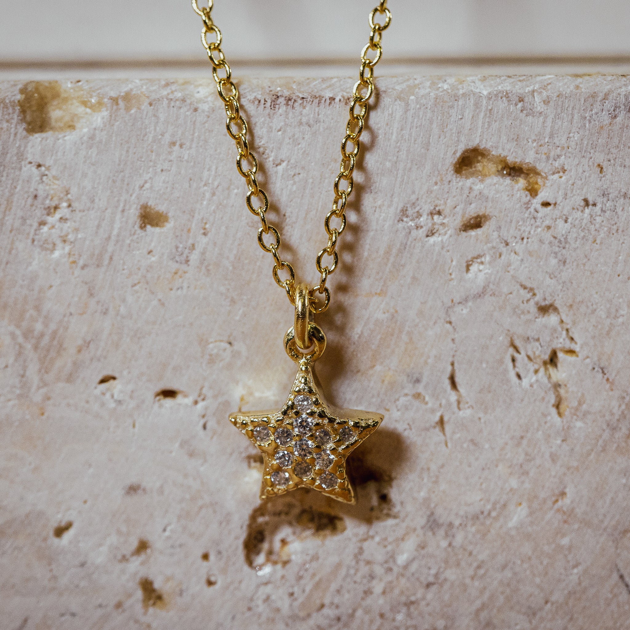 Halskette „Stern“ – vergoldet mit Zirkonia