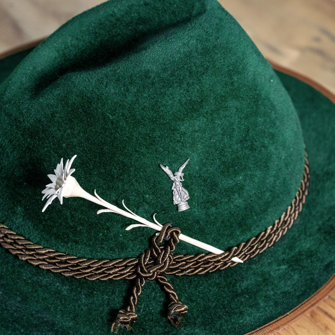 Ansteckpin "Friedensengel"