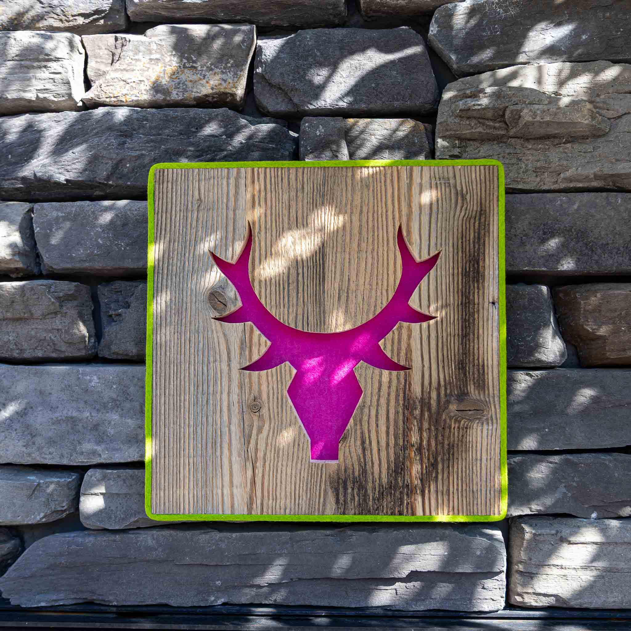 Alpen Kult-Quadrat mit Hirsch "pink, hellgrün"