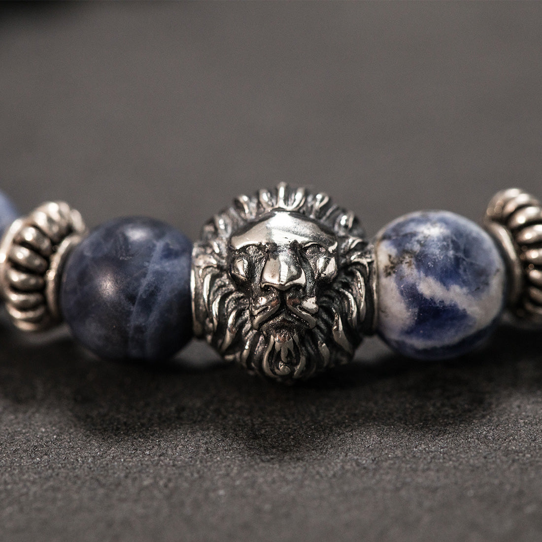 Hoamat-Armband "Chiemgaulöwe" Sodalith