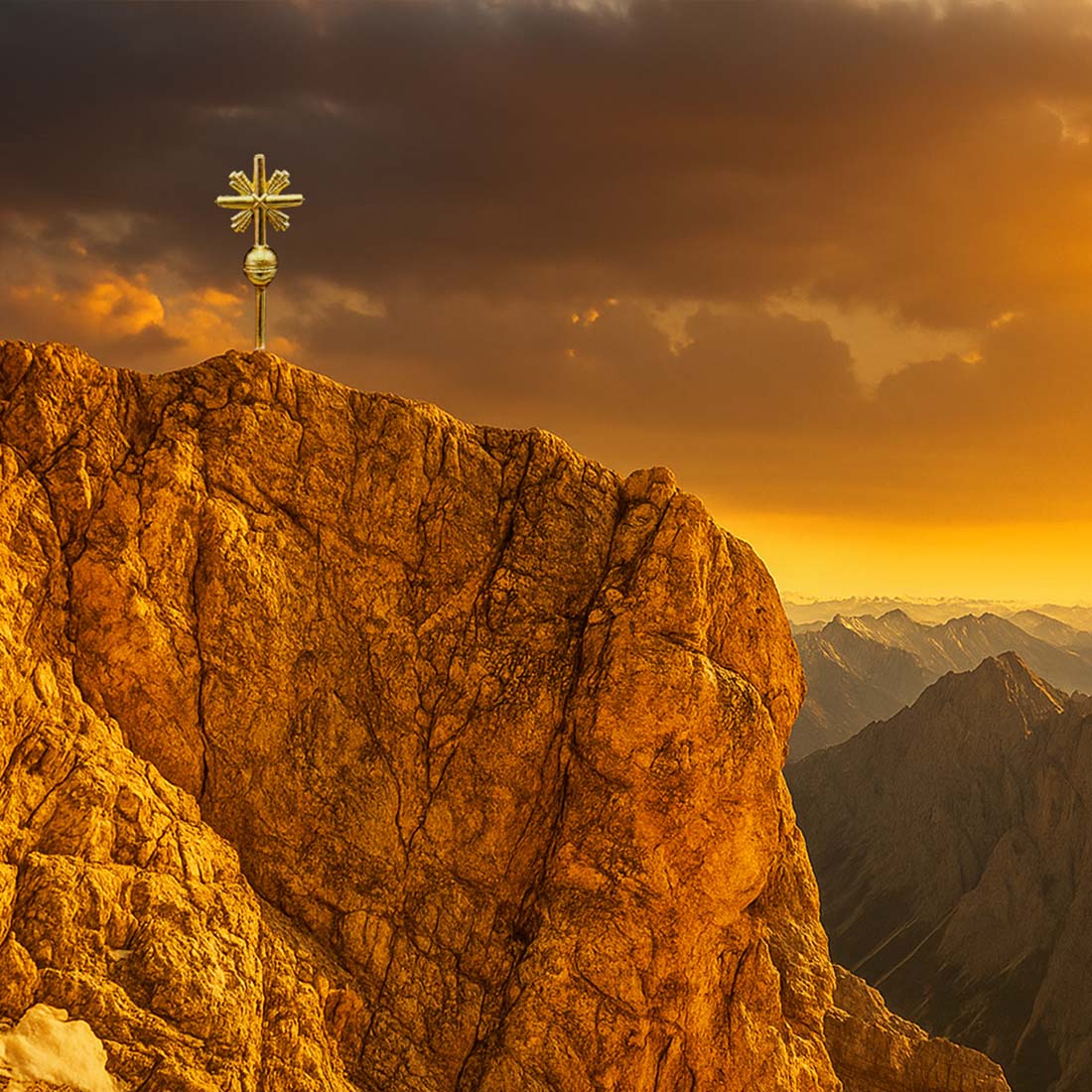 Gipfelkreuz-Anhänger "Zugspitze" 18 Karat Gelbgold vergoldet