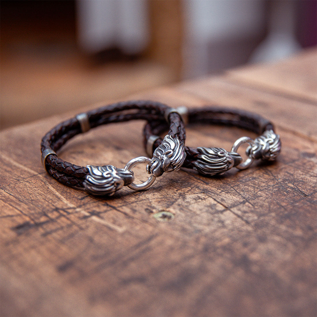 Hoamat Armband Goasslschnalzer | Doppel-Löwenkopf | Doppeltes Lederarmband mit Sterlingsilber