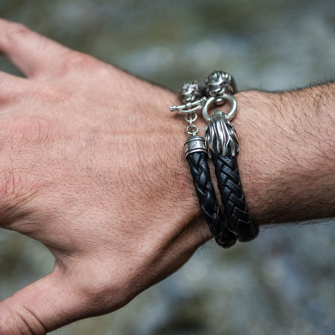 Hoamat Armband Goasslschnalzer Löwe | Knebelverschluss | Lederarmband mit Sterlingsilber