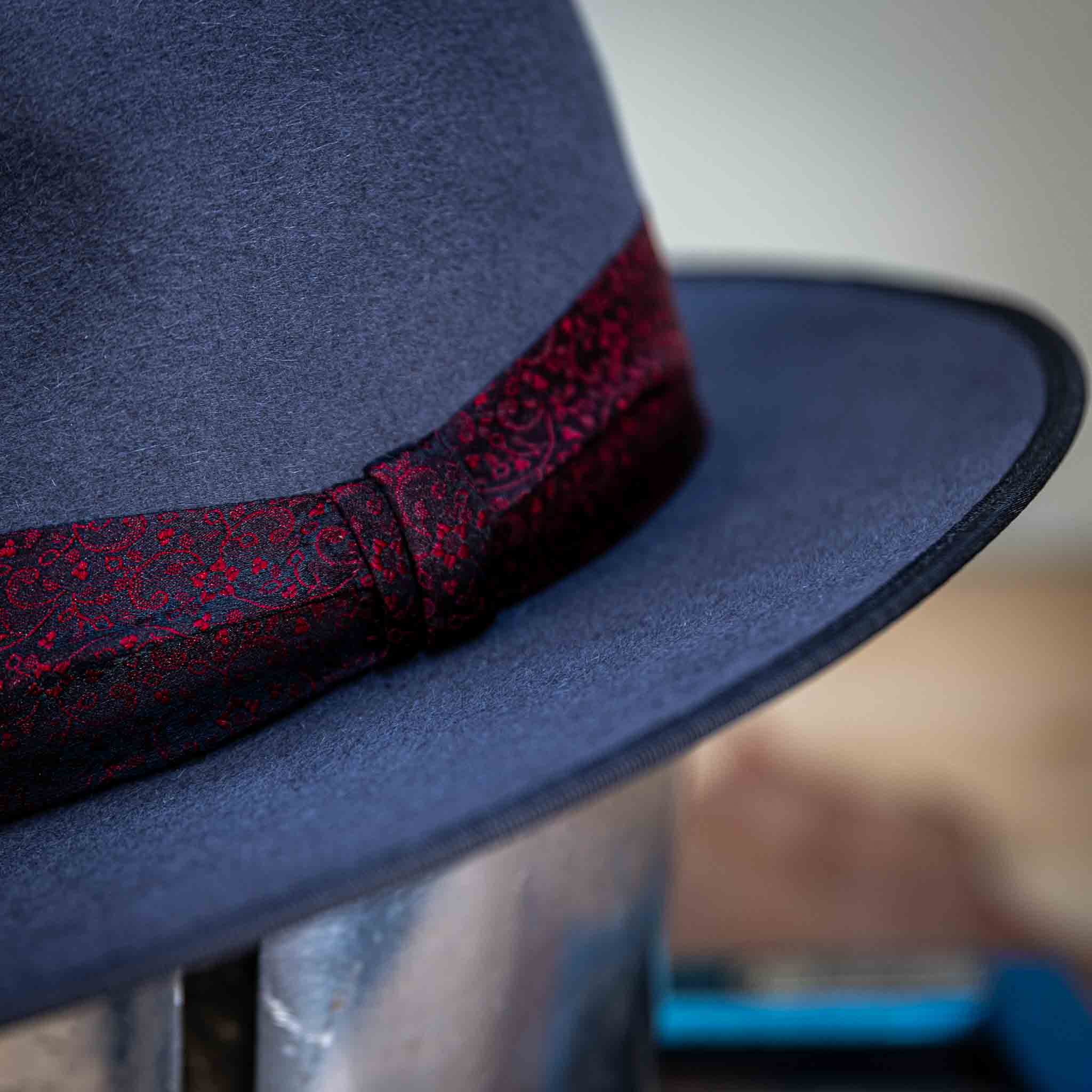 Fedora Hut Grau aus Hasenhaar | UNIKAT | handgefertigt by JULIEN SCHAEDEL | MAMMA BAVARIA KOLLEKTIV