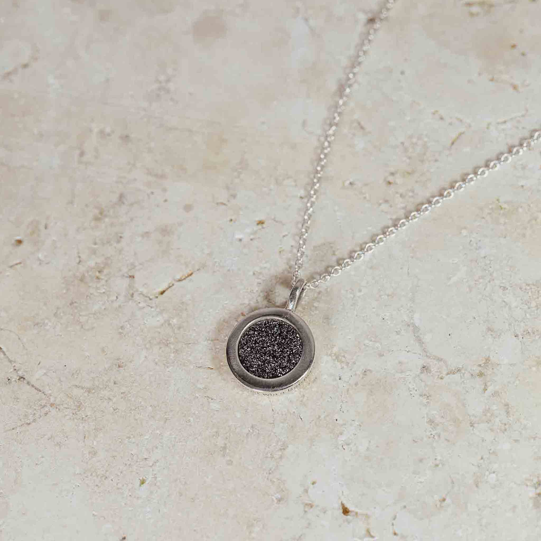 Schmuck-Set Anhänger "Weilst a Herz hosd, wia a Bergwerk"