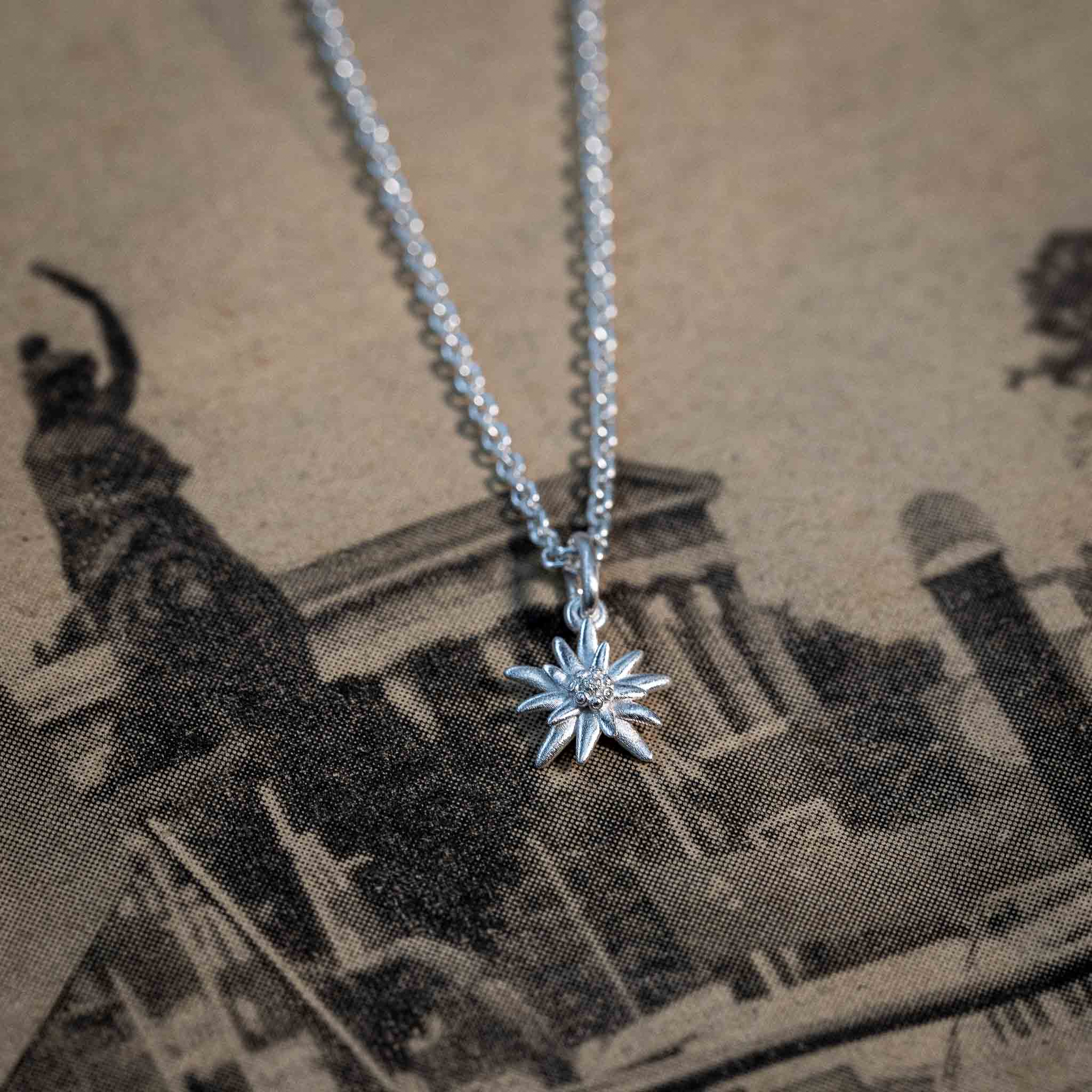 Halskette "Edelweiss der Alpen" aus Sterlingsilber