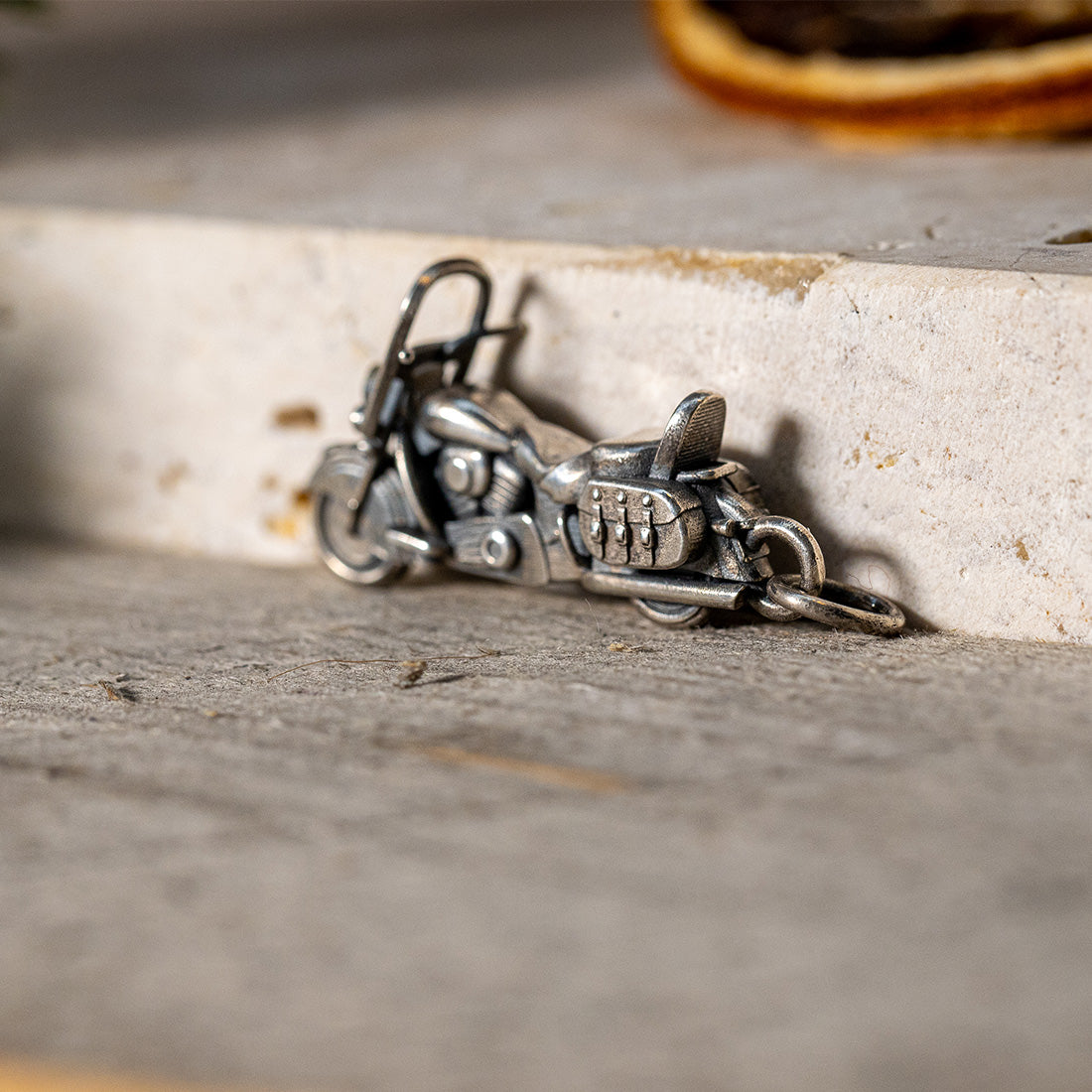 Anhänger "Motorrad" aus Sterlingsilber