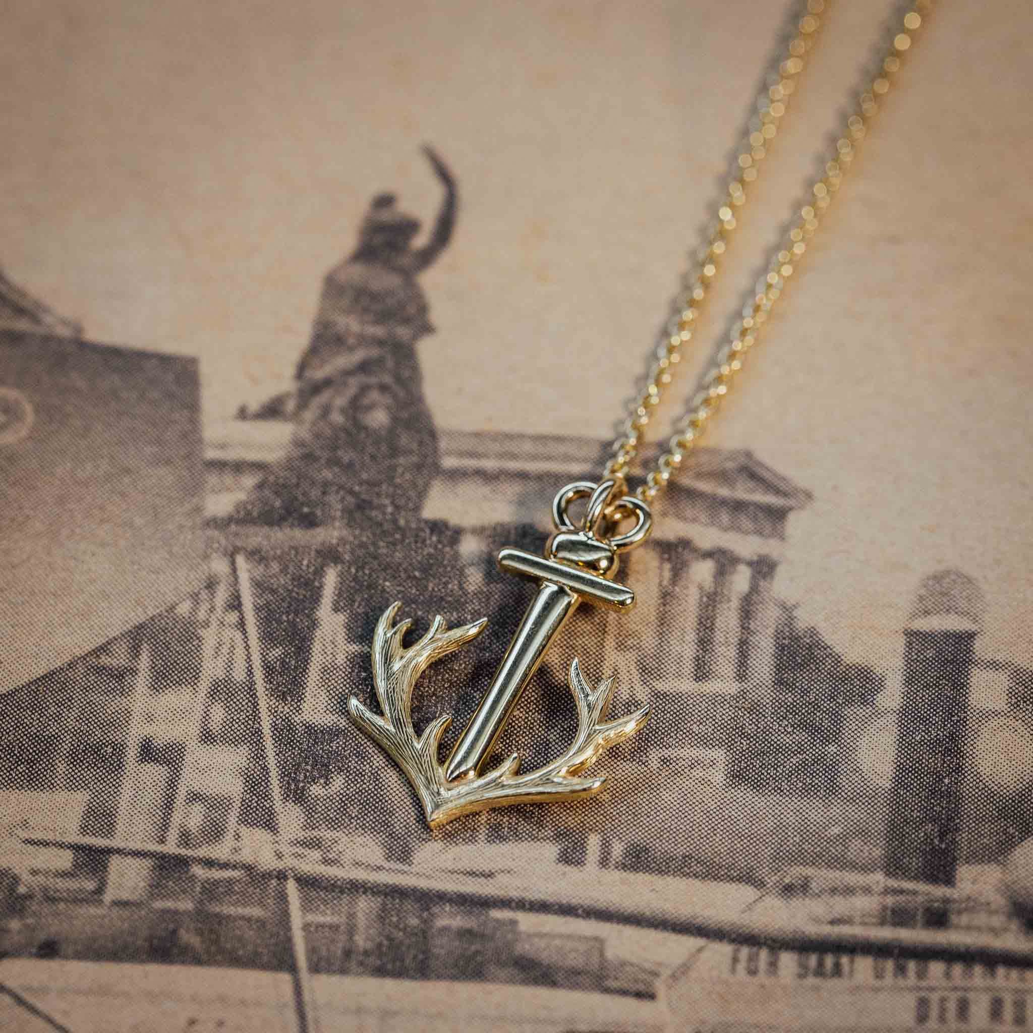 Halskette "Glaube, Liebe, Tradition" aus 18 Karat Gelbgold