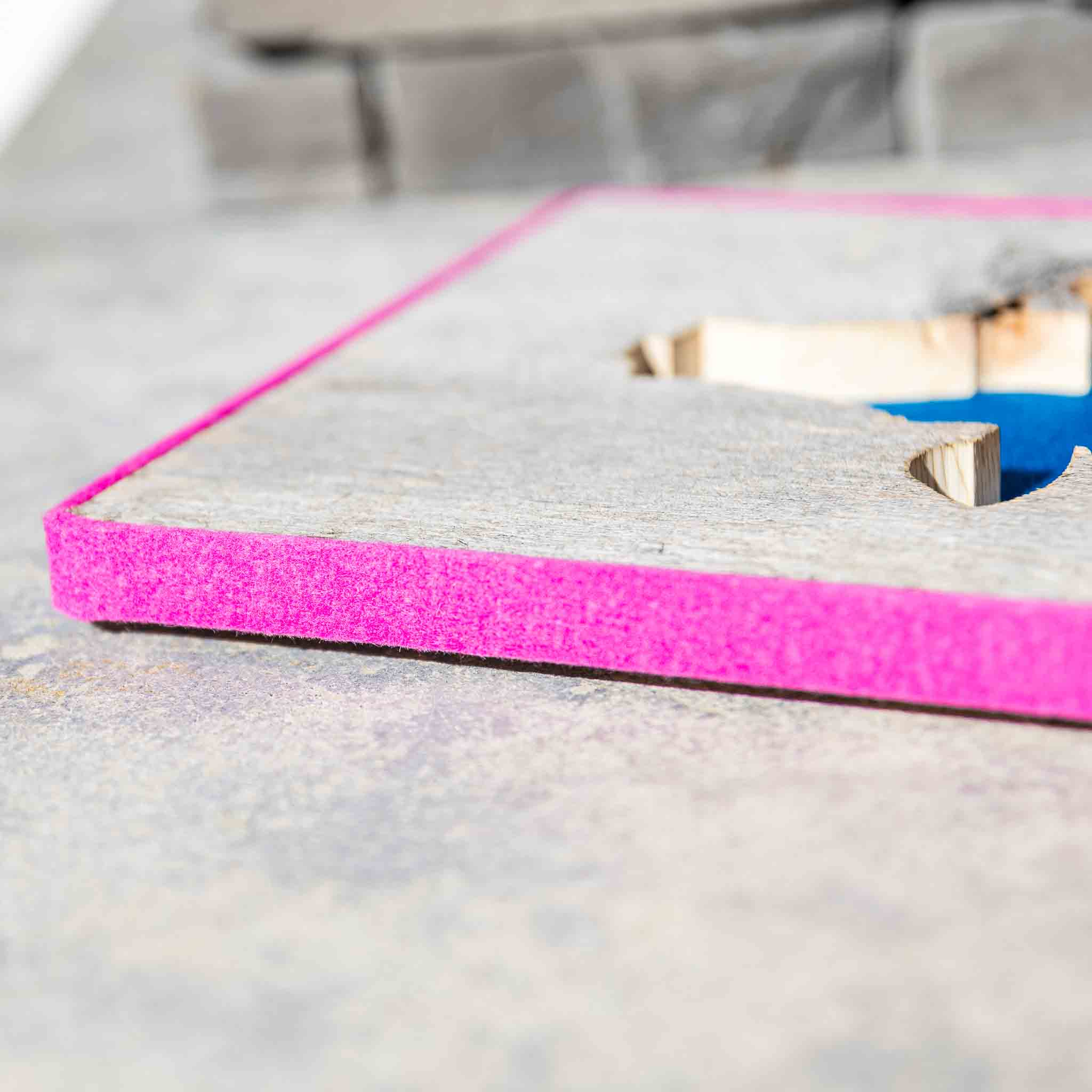 Alpen Kult-Quadrat mit Kuh "blau, pink"