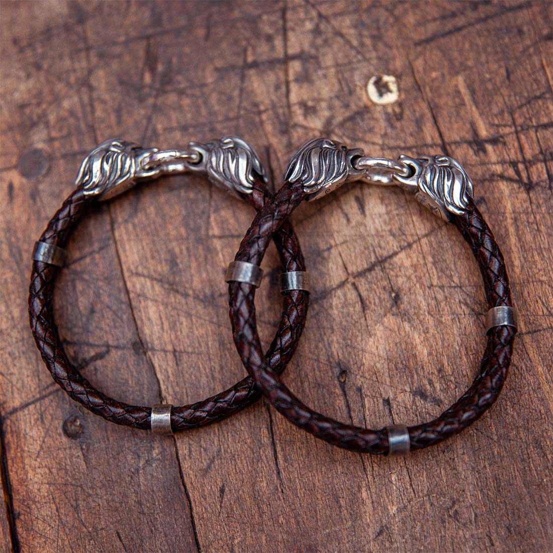 Hoamat Armband Goasslschnalzer | Doppel-Löwenkopf | Doppeltes Lederarmband mit Sterlingsilber