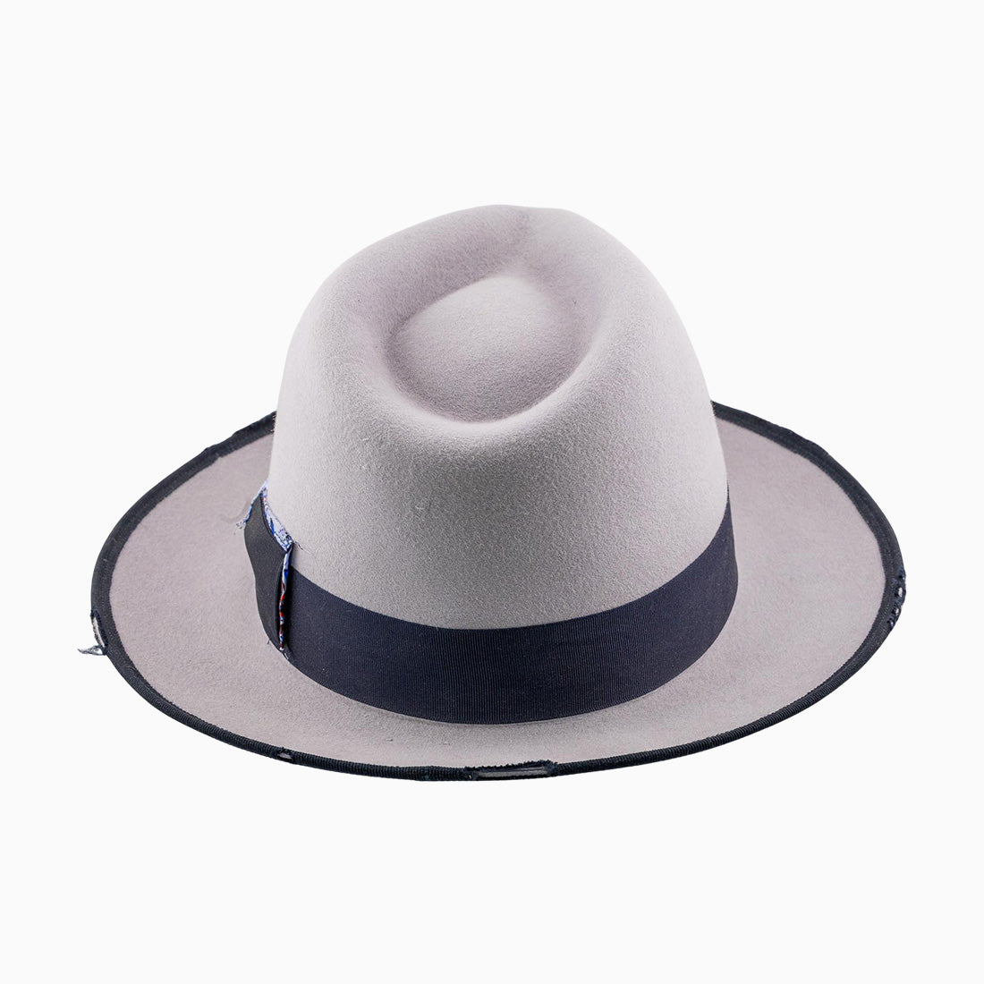 Fedora Hut Light Grey aus Hasenhaar | UNIKAT | handgefertigt by JULIEN SCHAEDEL | MAMMA BAVARIA KOLLEKTIV