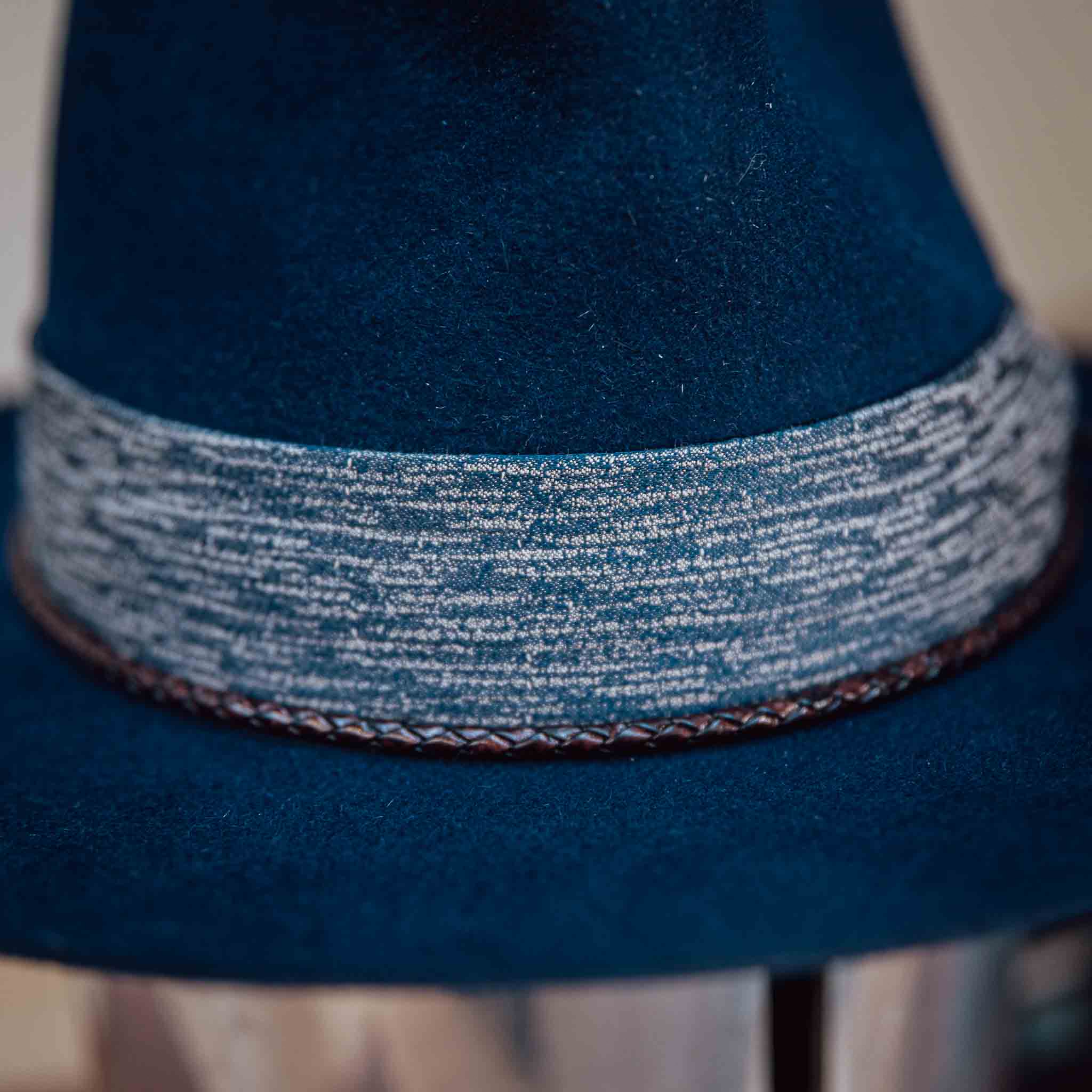 Fedora Hut Navy aus Hasenhaar |UNIKAT | handgefertigt by JULIEN SCHAEDEL | MAMMA BAVARIA KOLLEKTIV