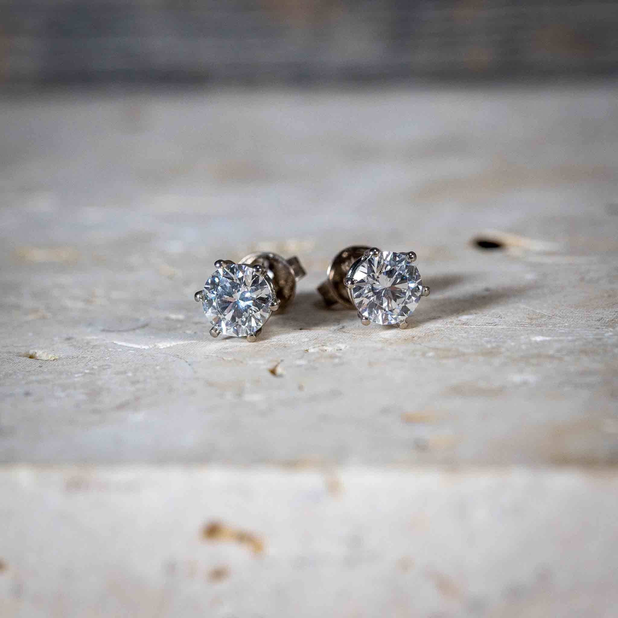 Ohrstecker "2 Ct. Brillant"