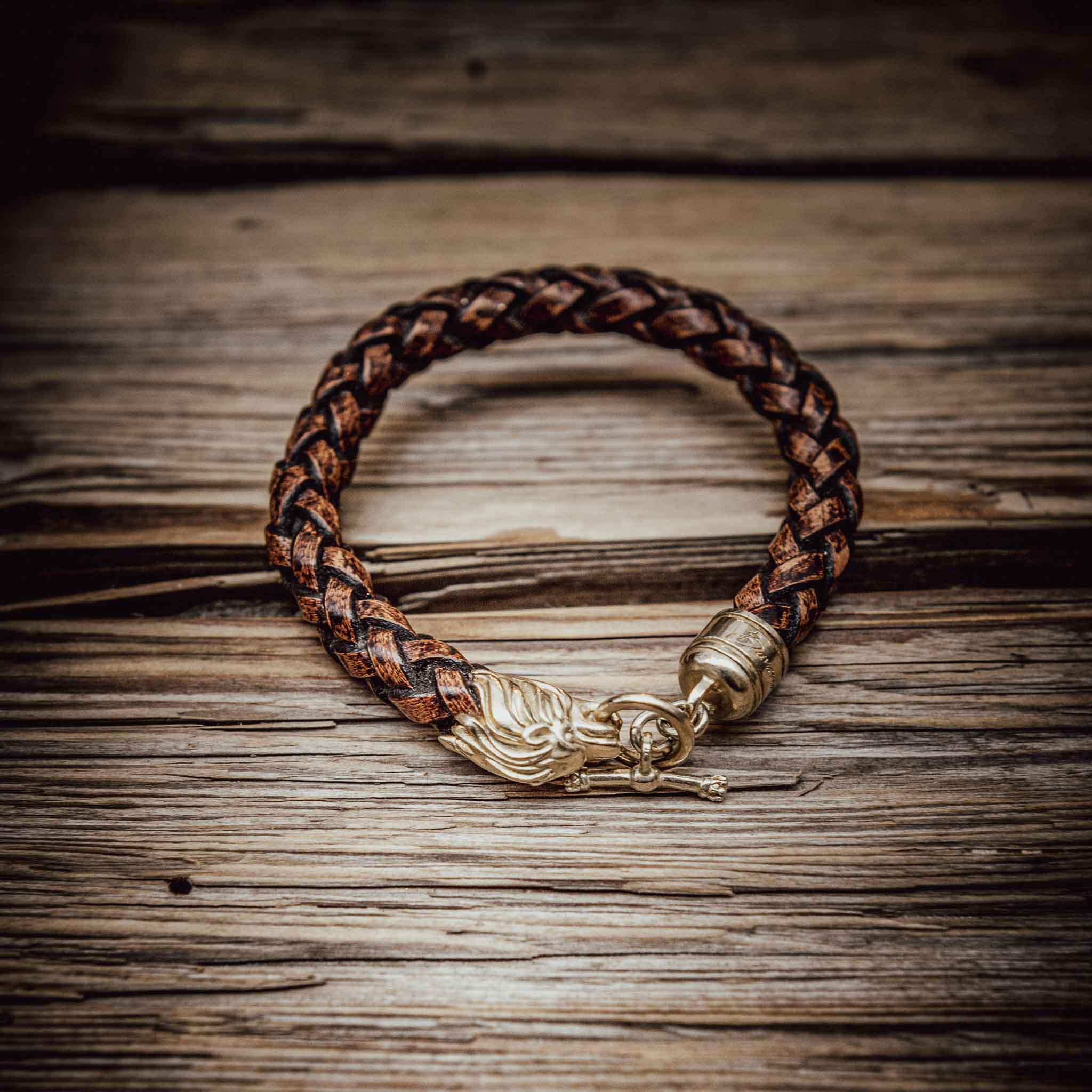 Hoamat-Armband "Goasslschnalzer Löwe" mit Knebelverschluss aus Rosegold