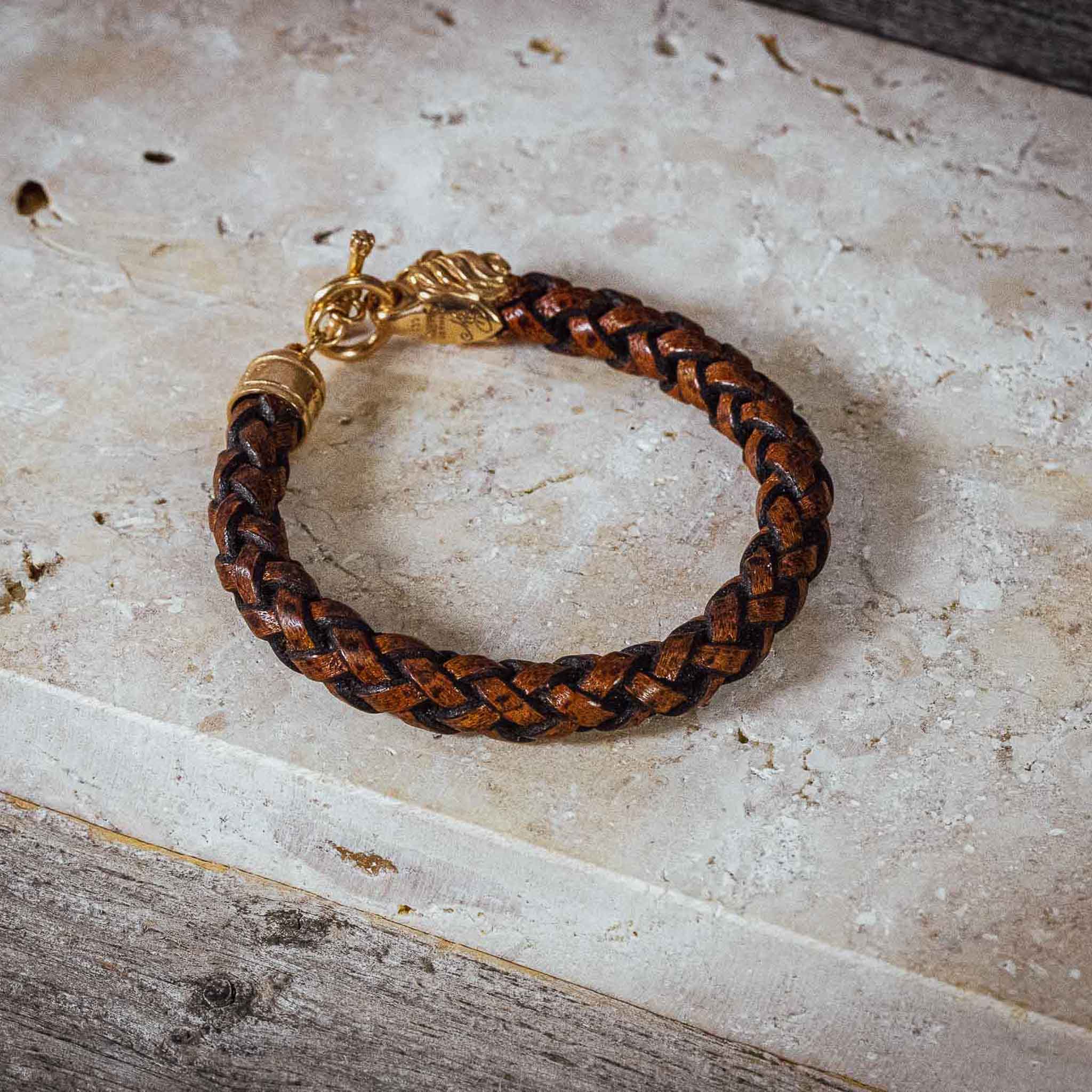 Hoamat-Armband "Goasslschnalzer Löwe" mit Knebelverschluss aus Rosegold