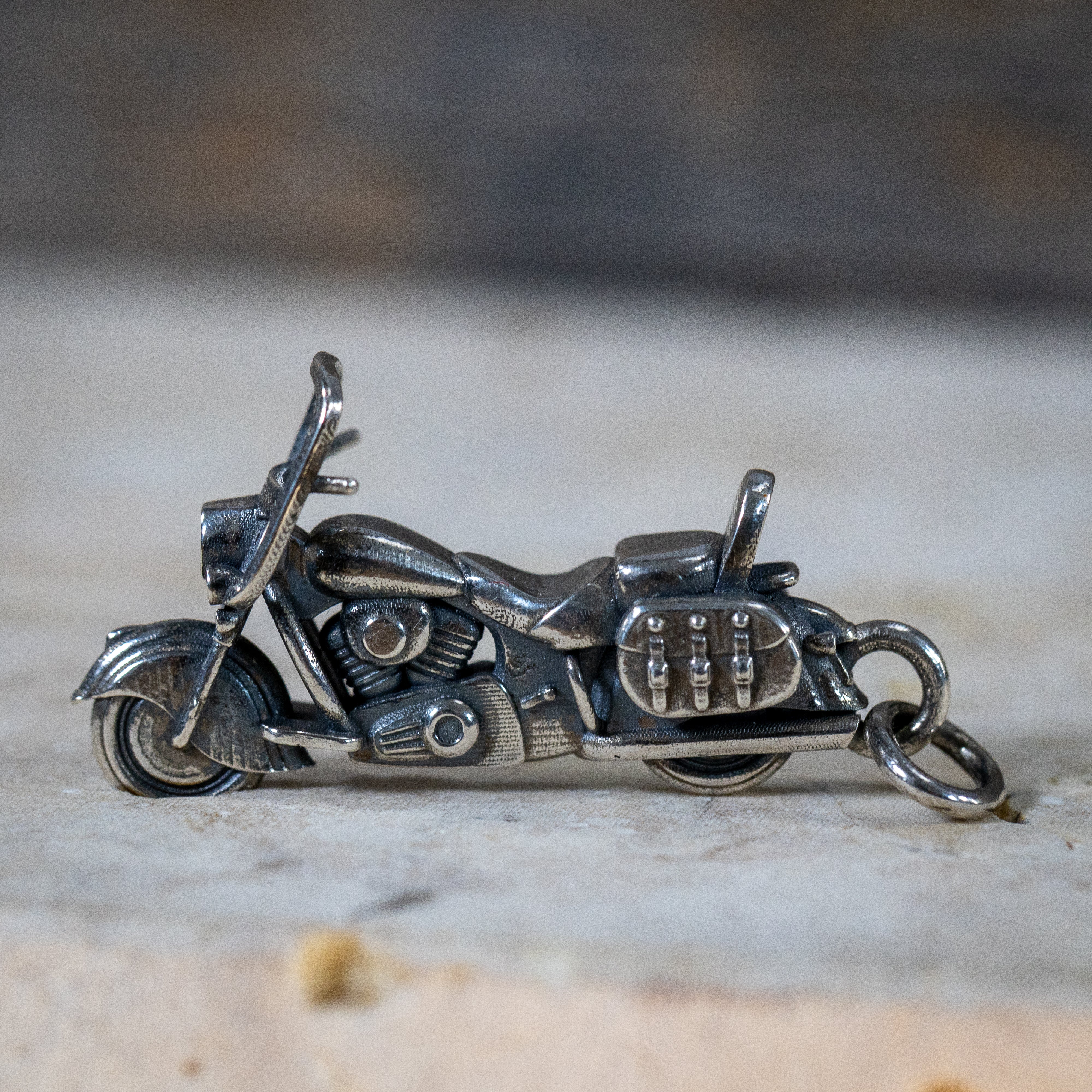 Anhänger "Motorrad" aus Sterlingsilber