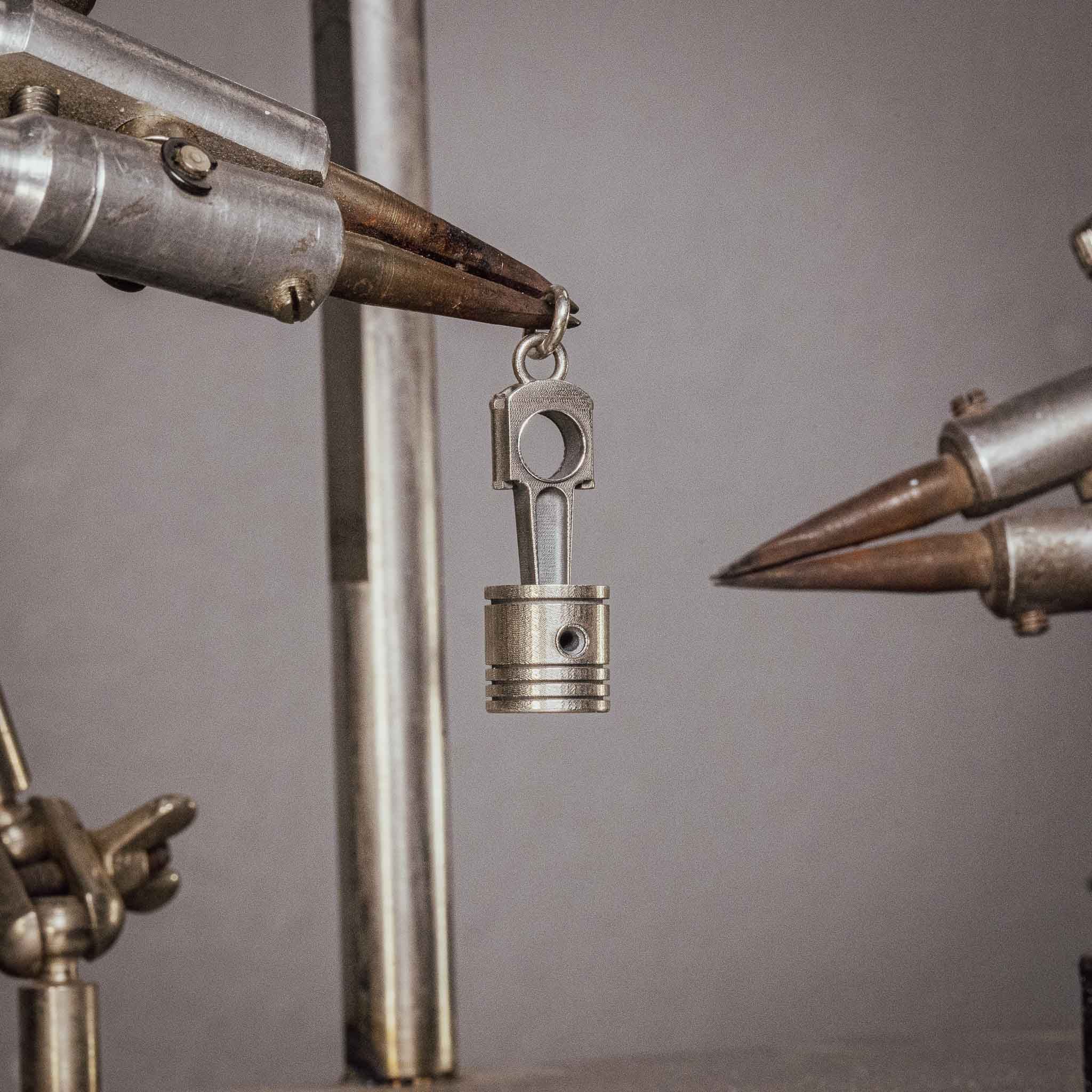 Anhänger „Motor-Kolben“